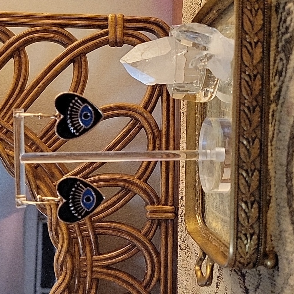 NWT,ENAMEL EYE EARINGS ♡